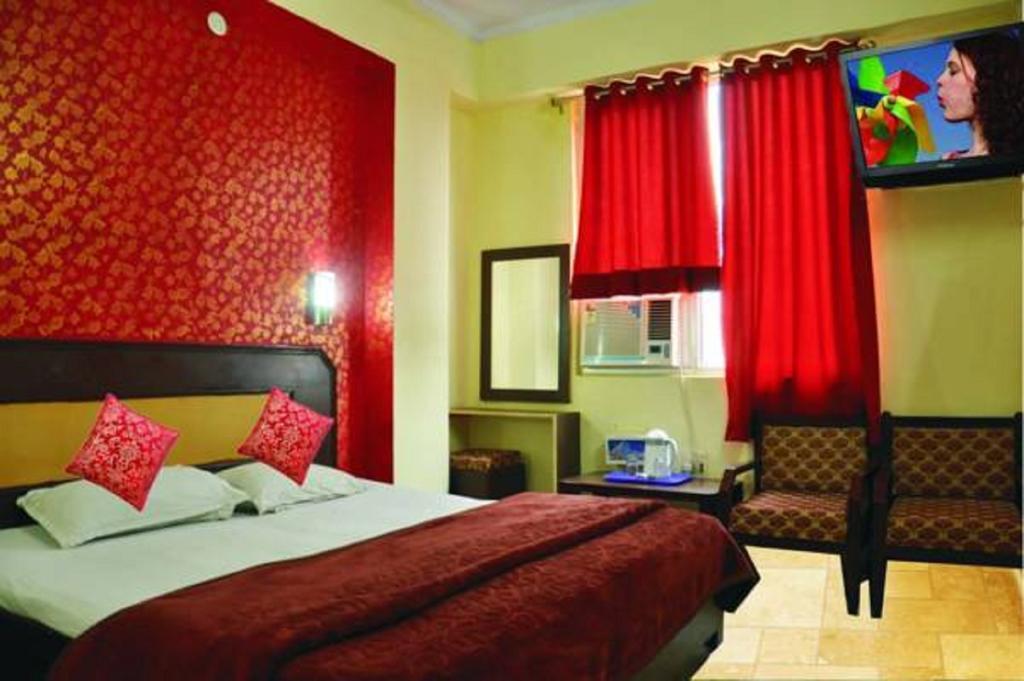 אגרה Hotel Zee מראה חיצוני תמונה
