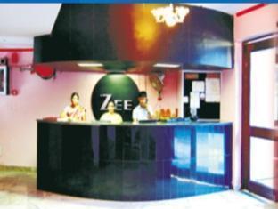 אגרה Hotel Zee מראה חיצוני תמונה